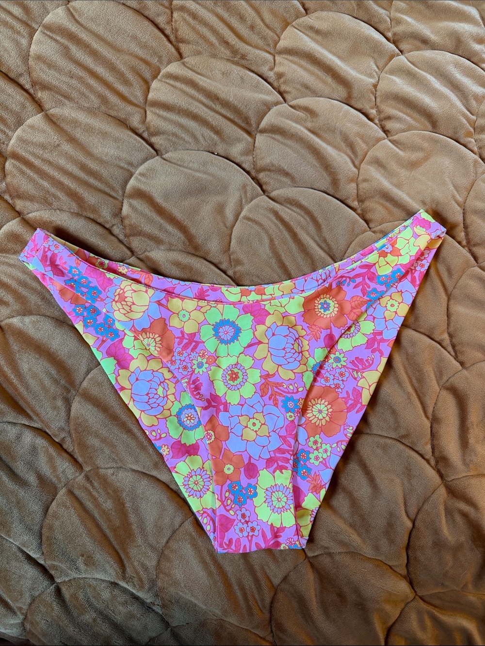 Kulani Kinis Sunny Sangria bottom size small NWOT
